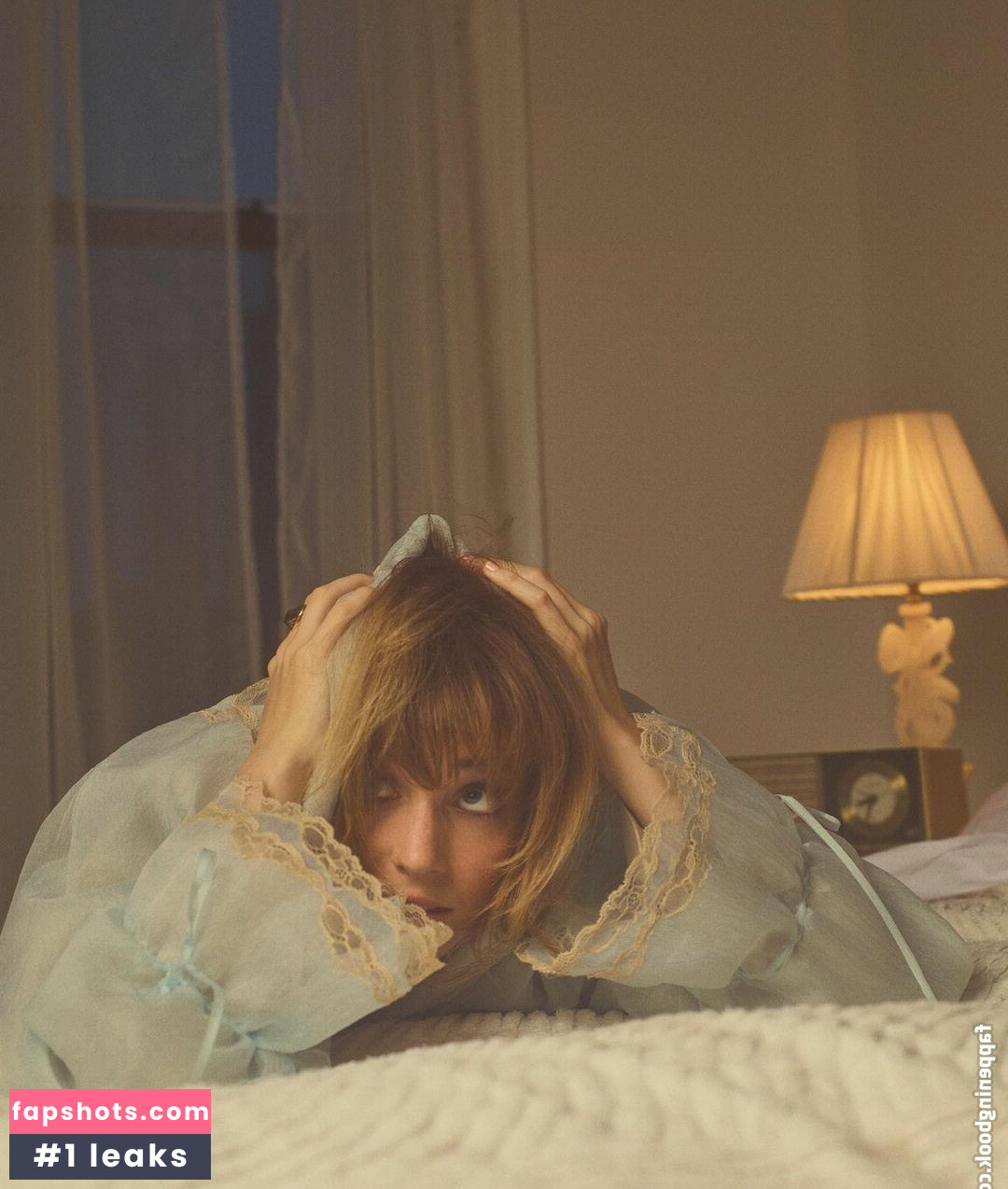 Maya Hawke gallery photo #276