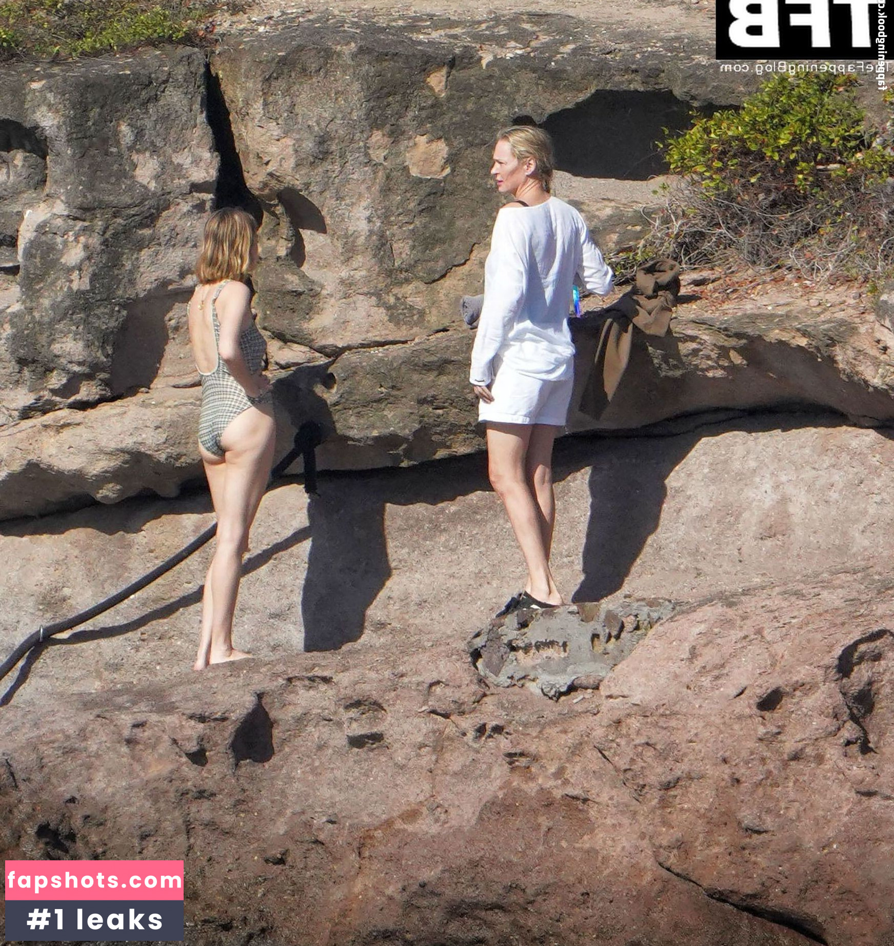 Maya Hawke gallery photo #343