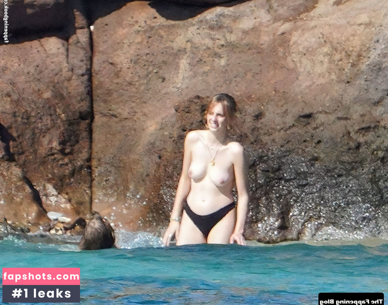 Maya Hawke gallery photo #389