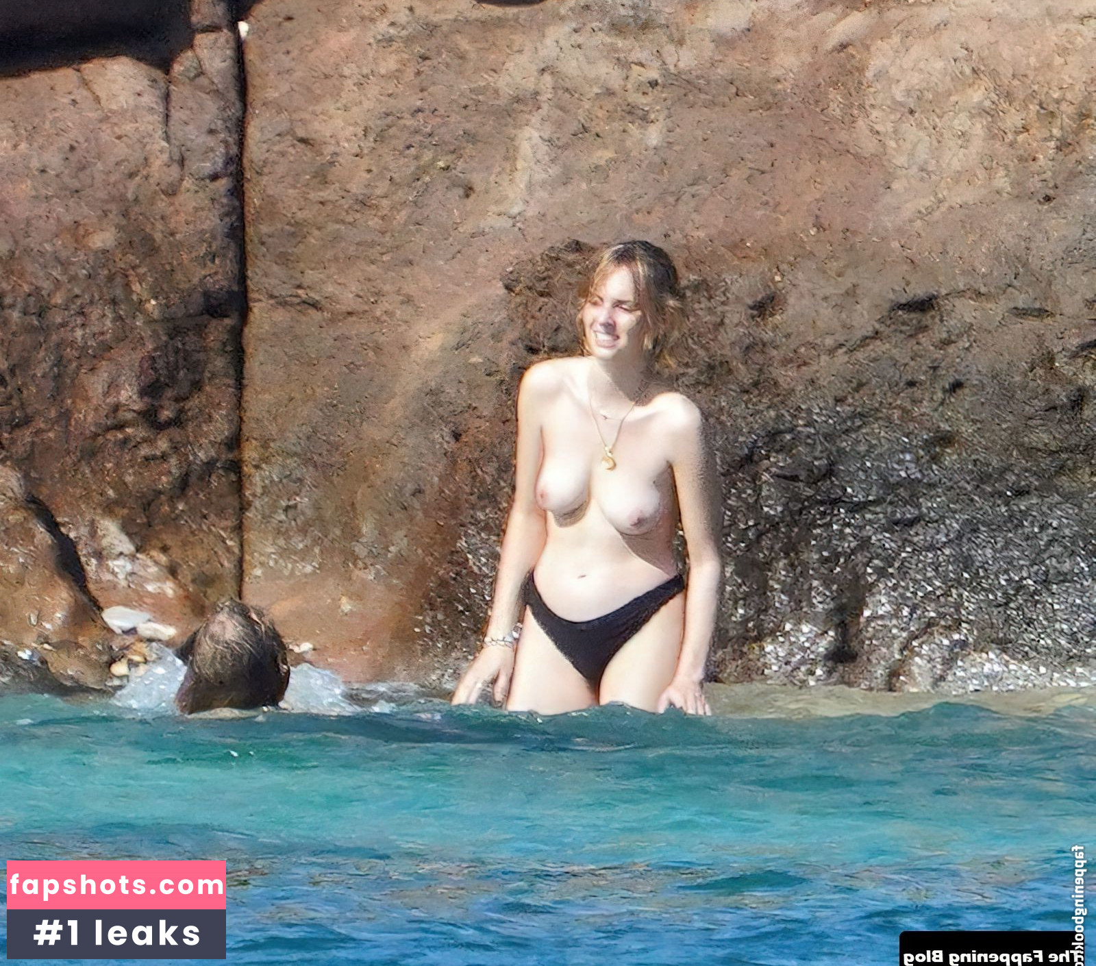 Maya Hawke gallery photo #392