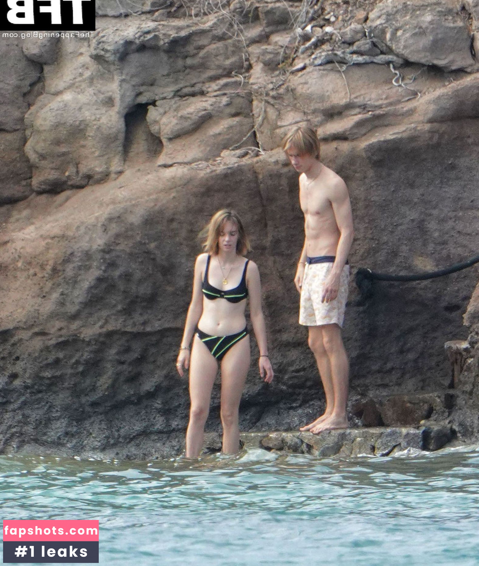 Maya Hawke gallery photo #419