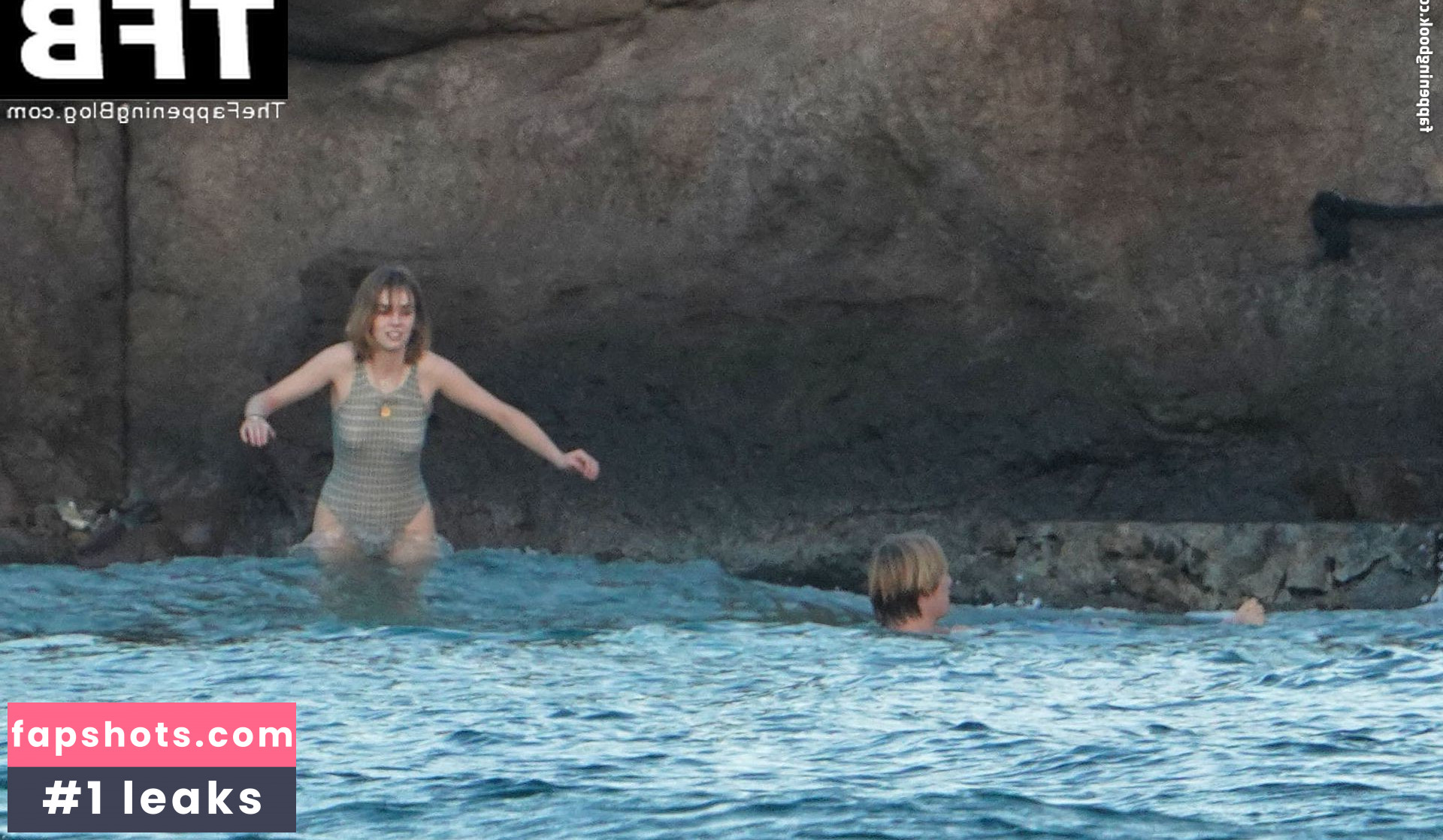 Maya Hawke gallery photo #421