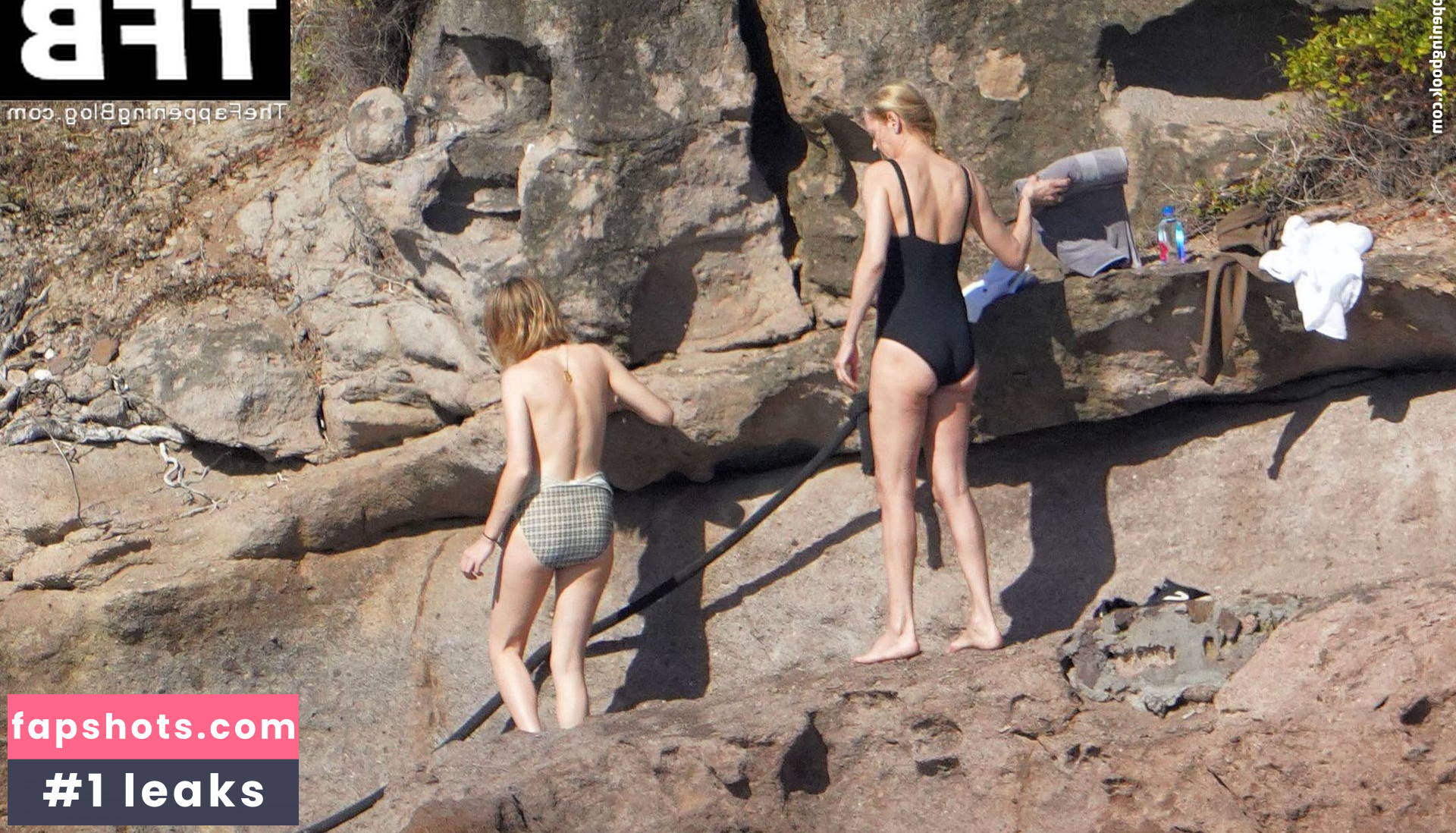 Maya Hawke gallery photo #433