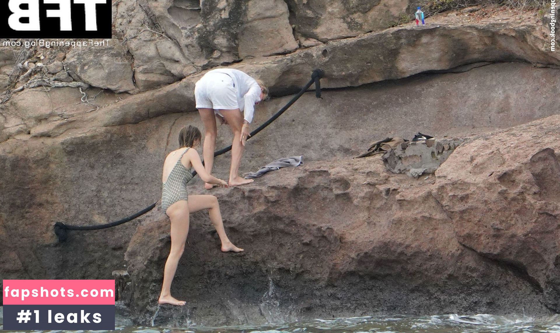 Maya Hawke gallery photo #440