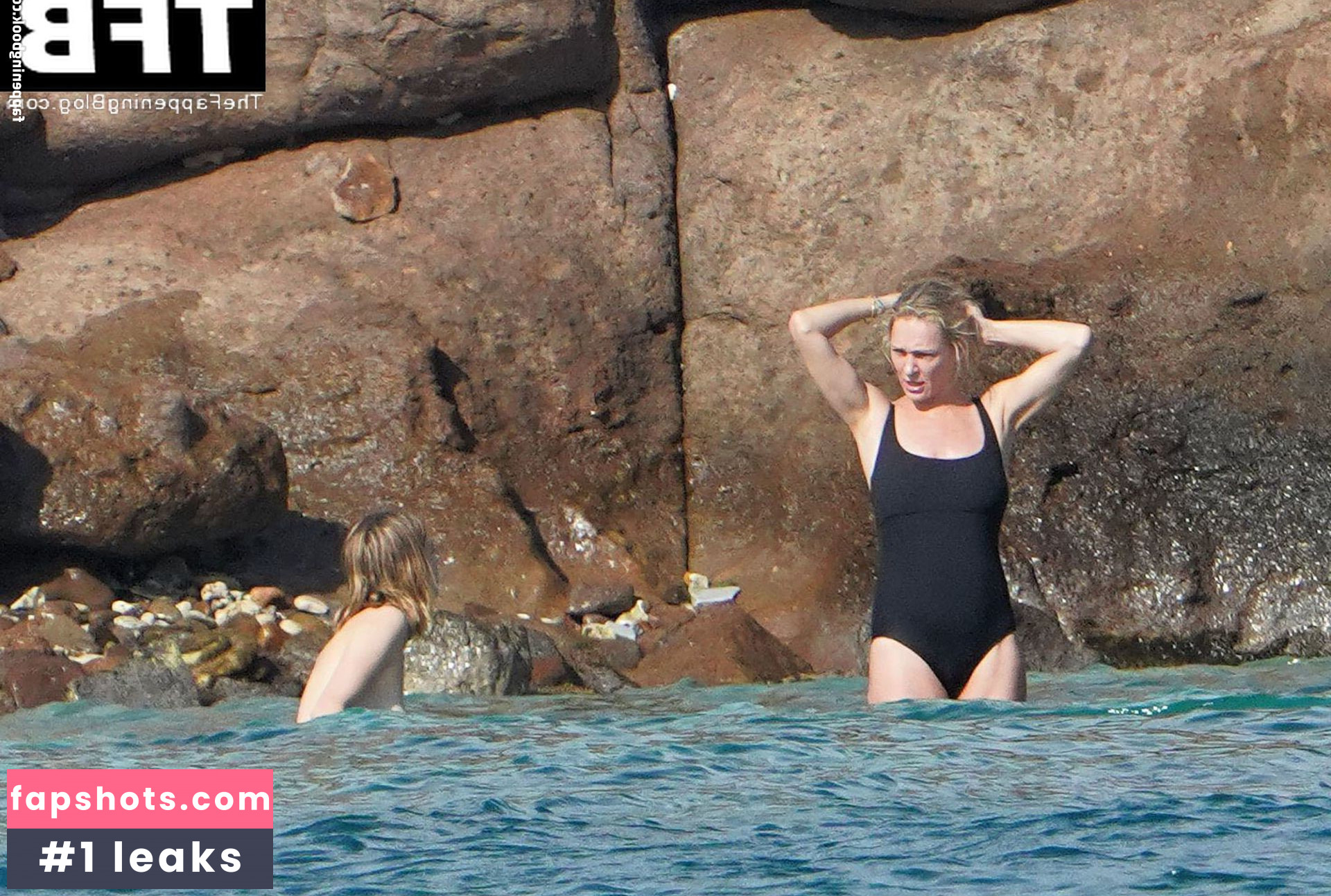 Maya Hawke gallery photo #457