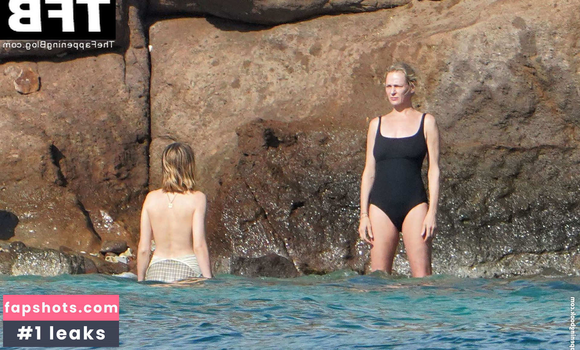 Maya Hawke gallery photo #463