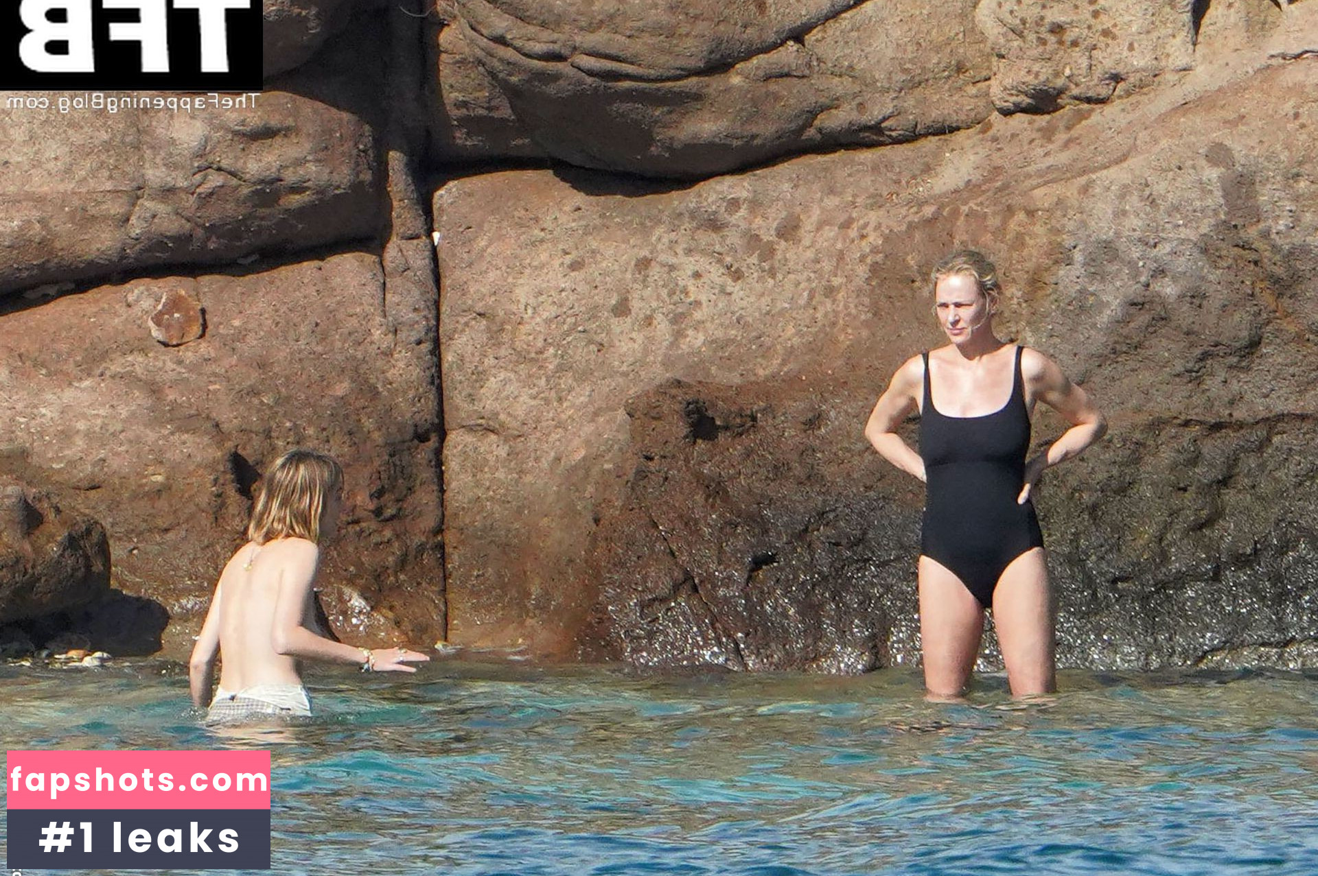 Maya Hawke gallery photo #469