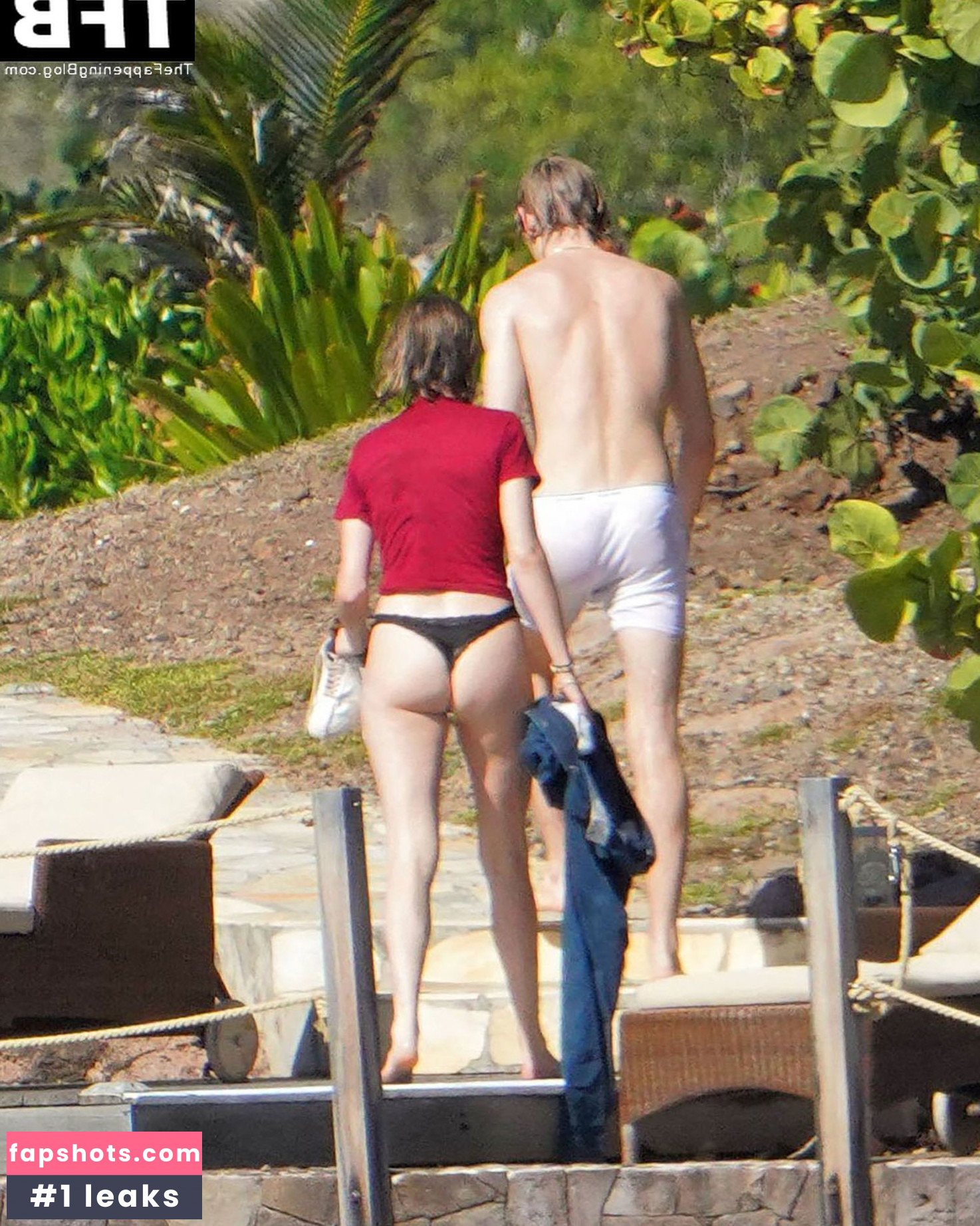 Maya Hawke gallery photo #477