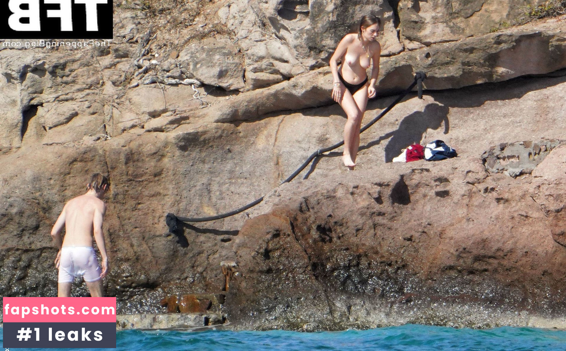 Maya Hawke gallery photo #494