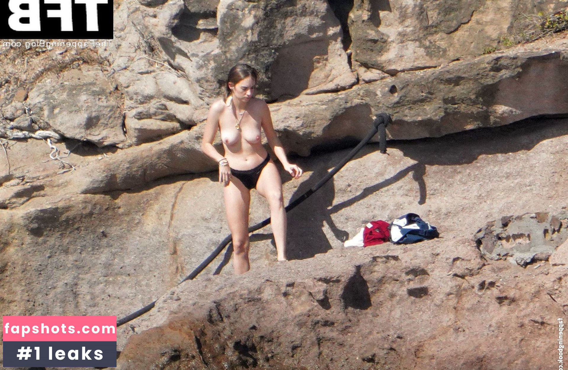 Maya Hawke gallery photo #496