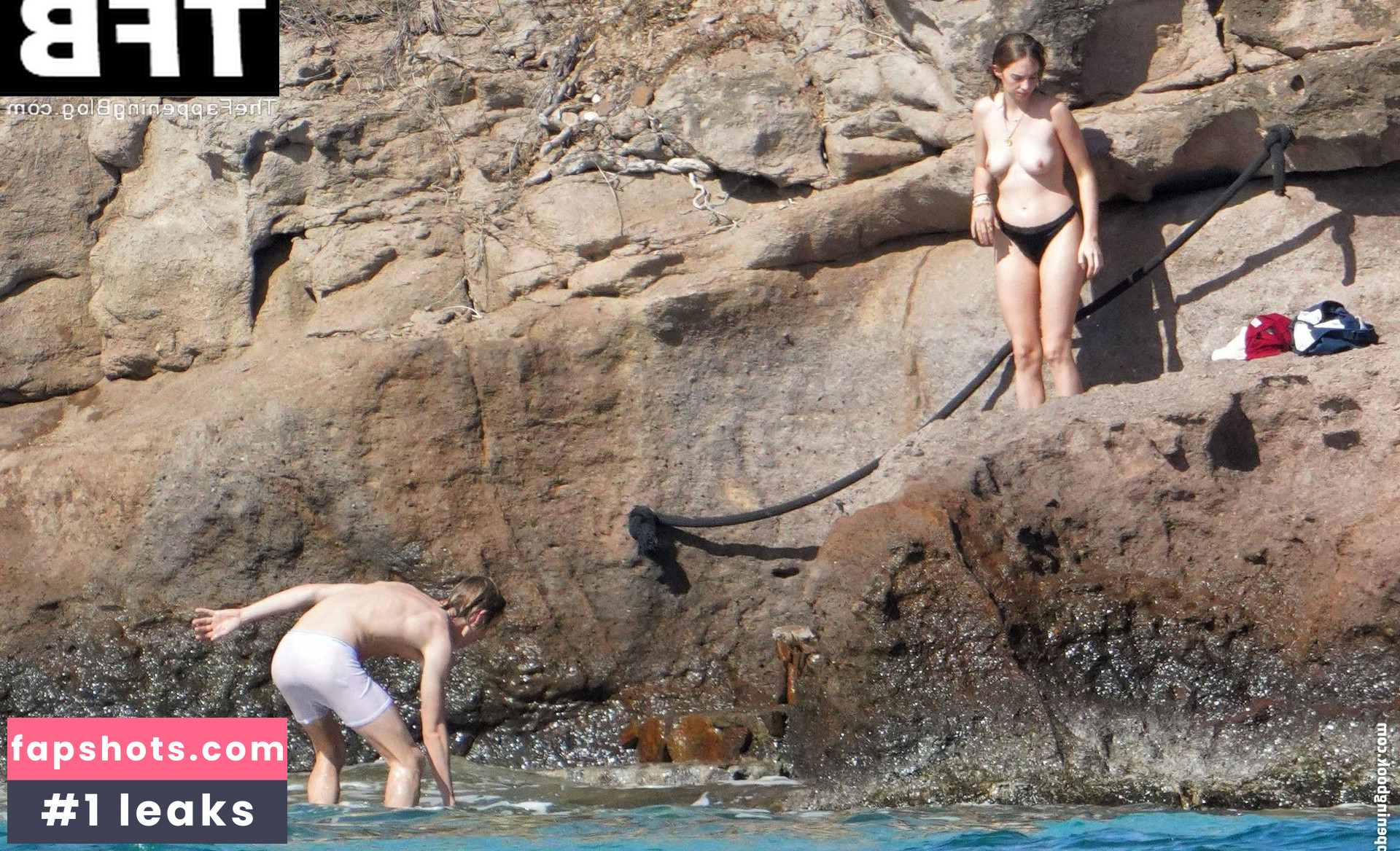 Maya Hawke gallery photo #497