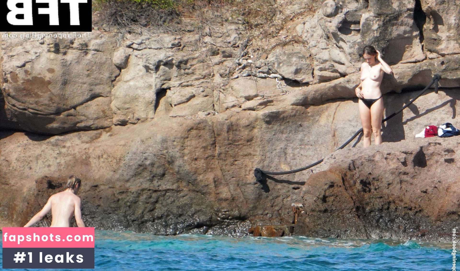 Maya Hawke gallery photo #501