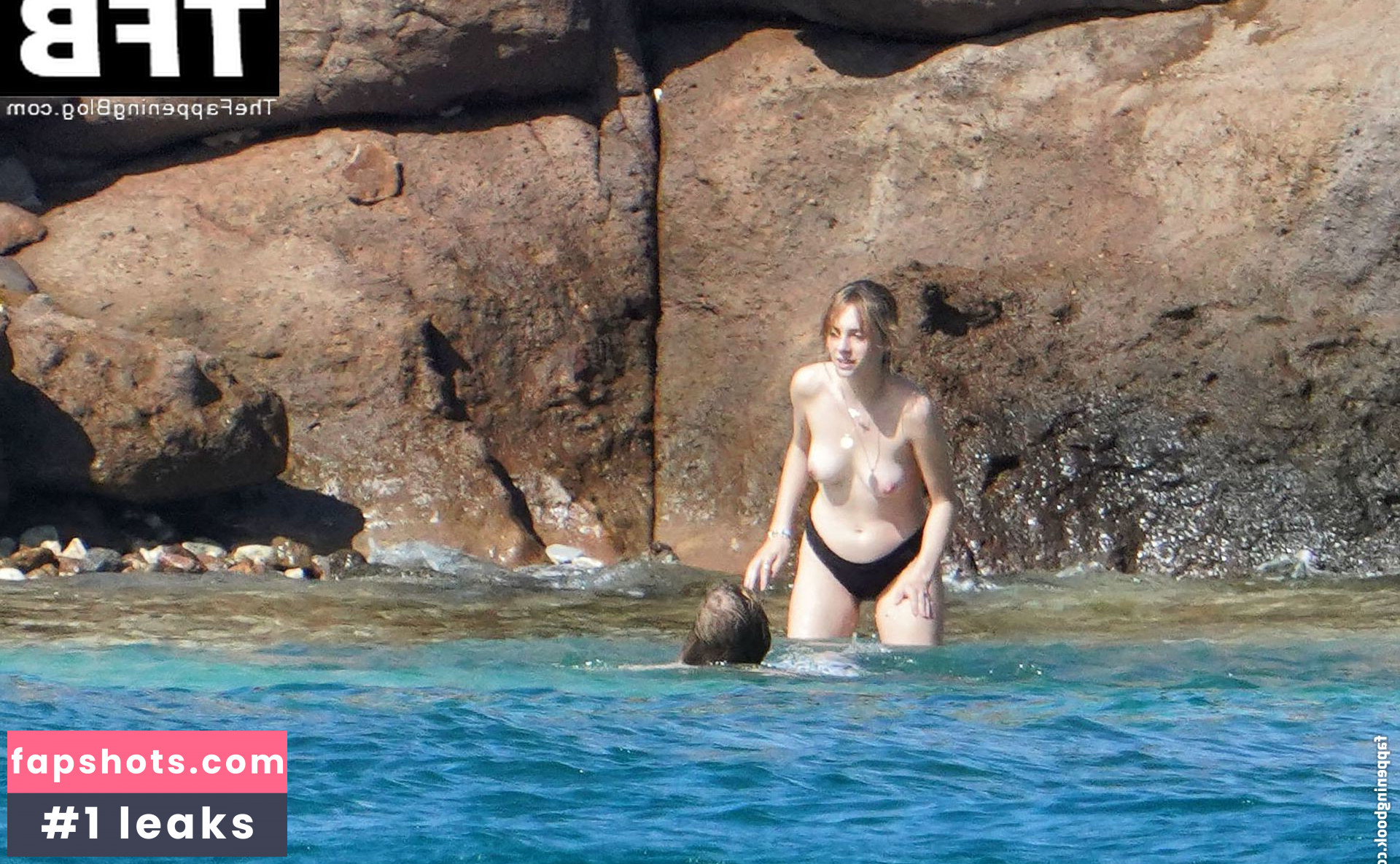 Maya Hawke gallery photo #505