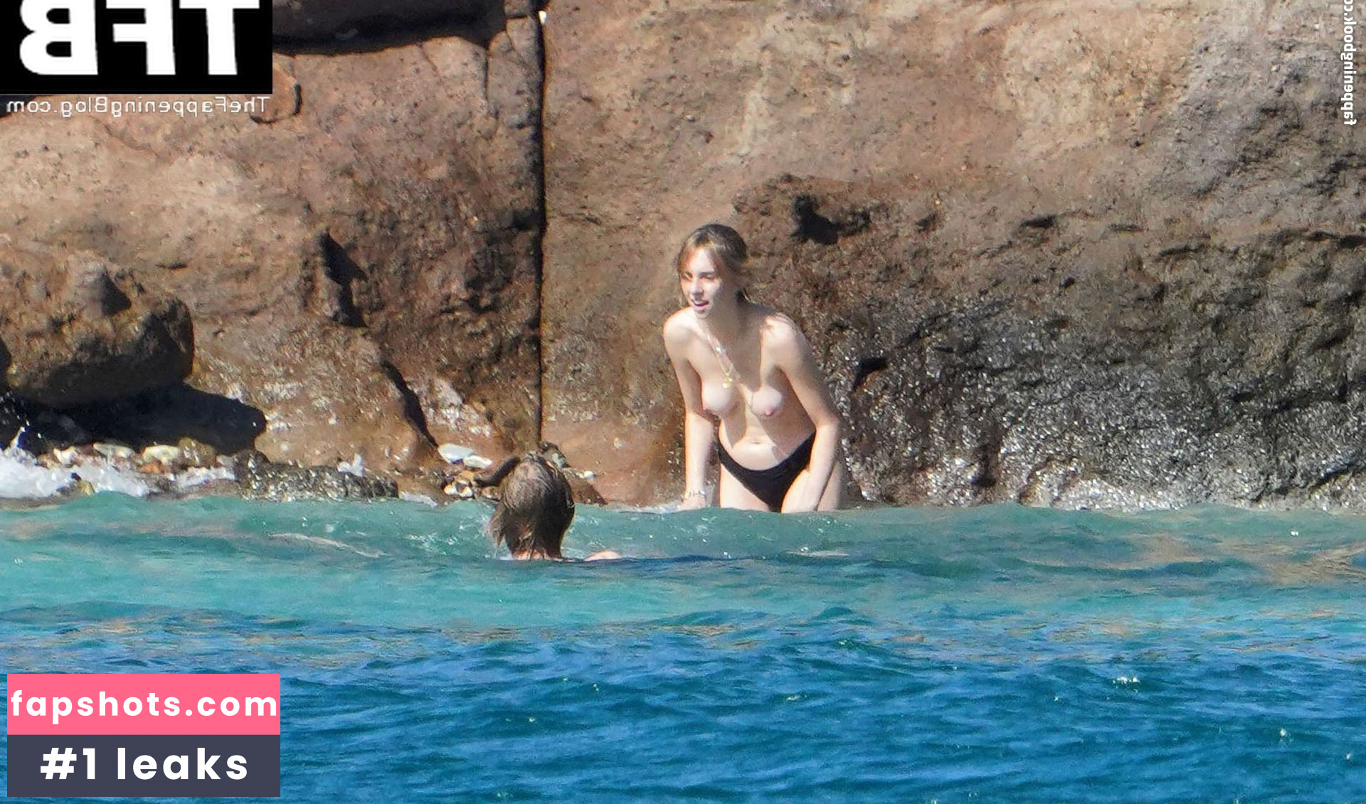 Maya Hawke gallery photo #509