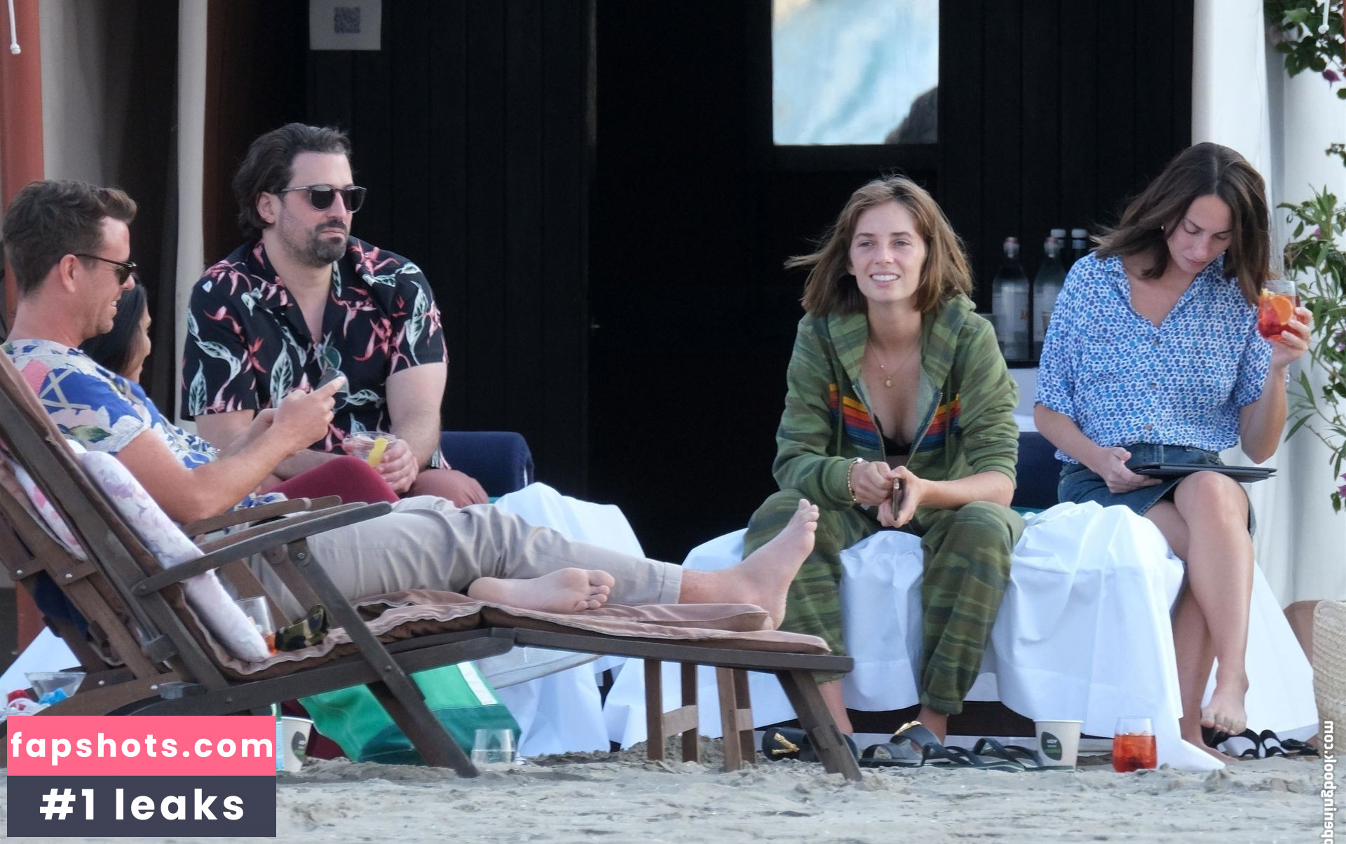 Maya Hawke gallery photo #539