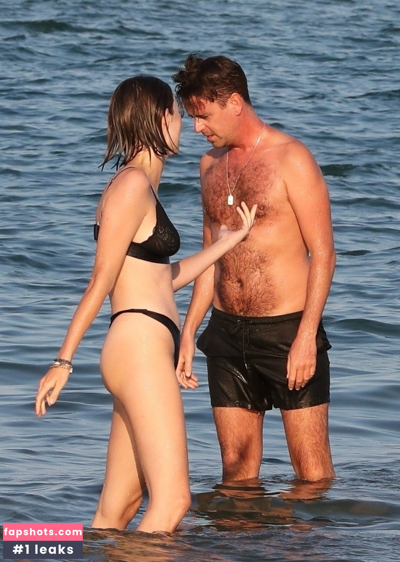 Maya Hawke gallery photo #550