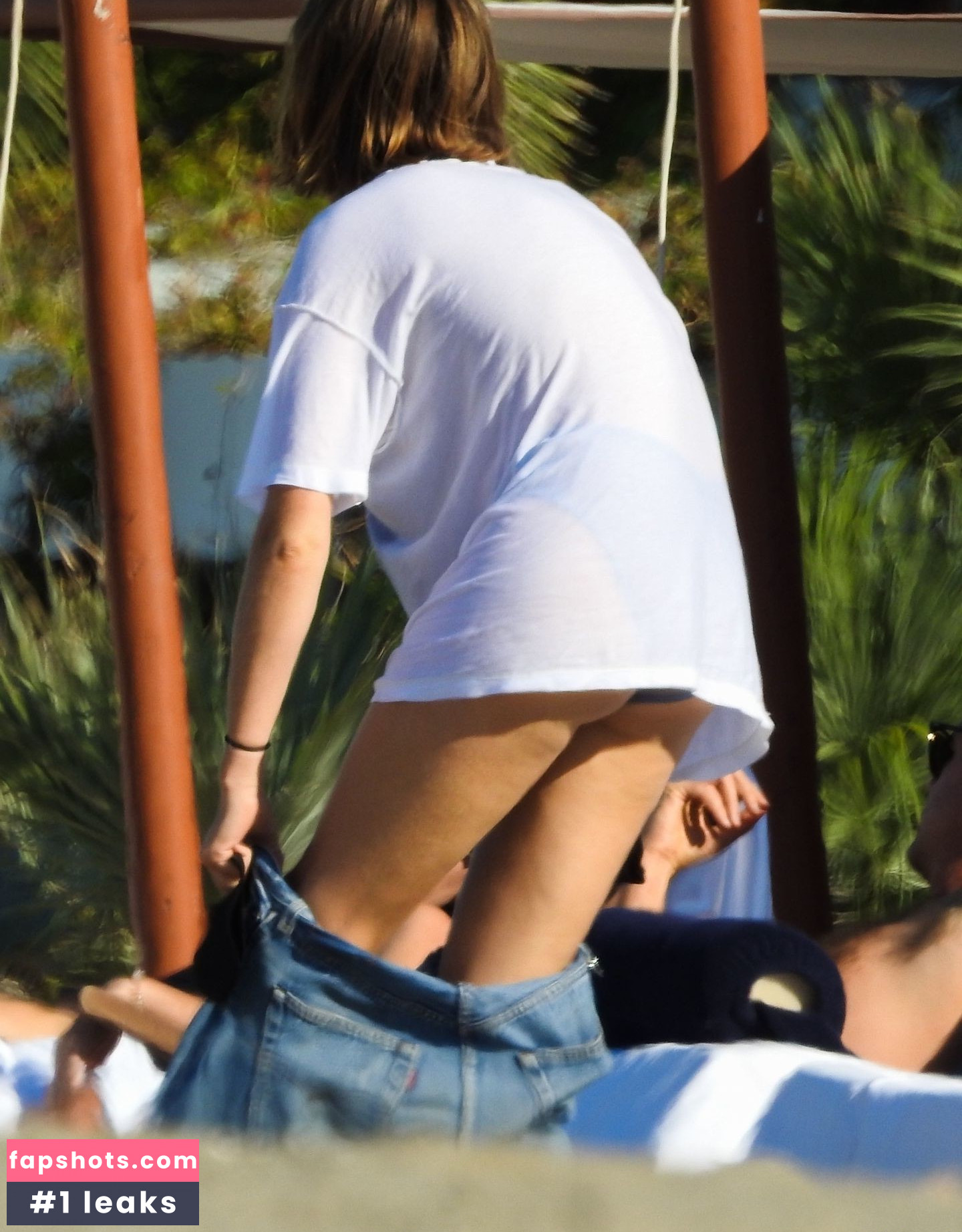 Maya Hawke gallery photo #562