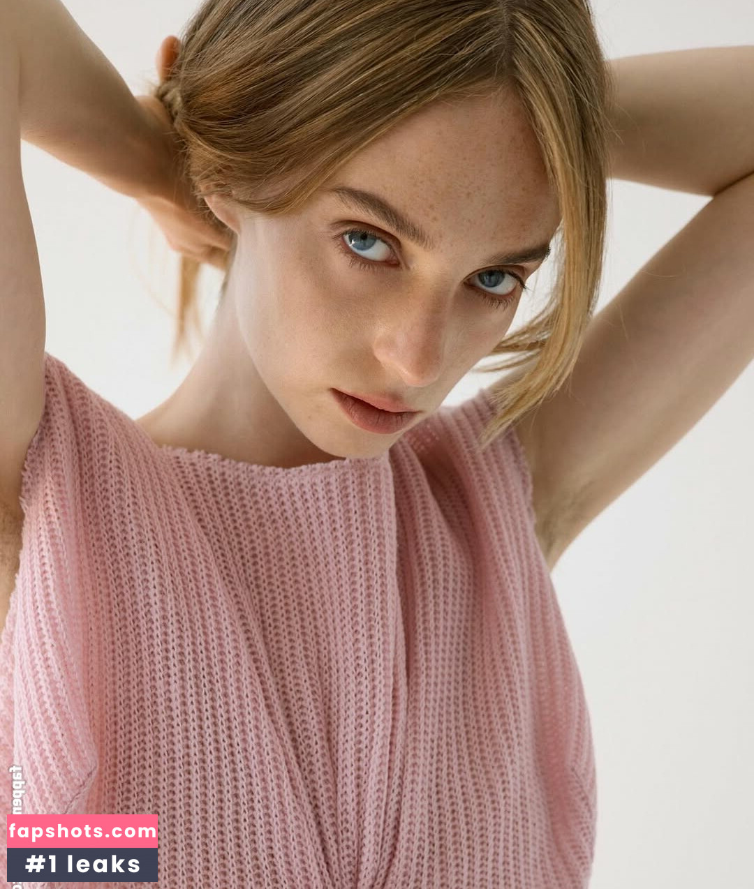 Maya Hawke gallery photo #60