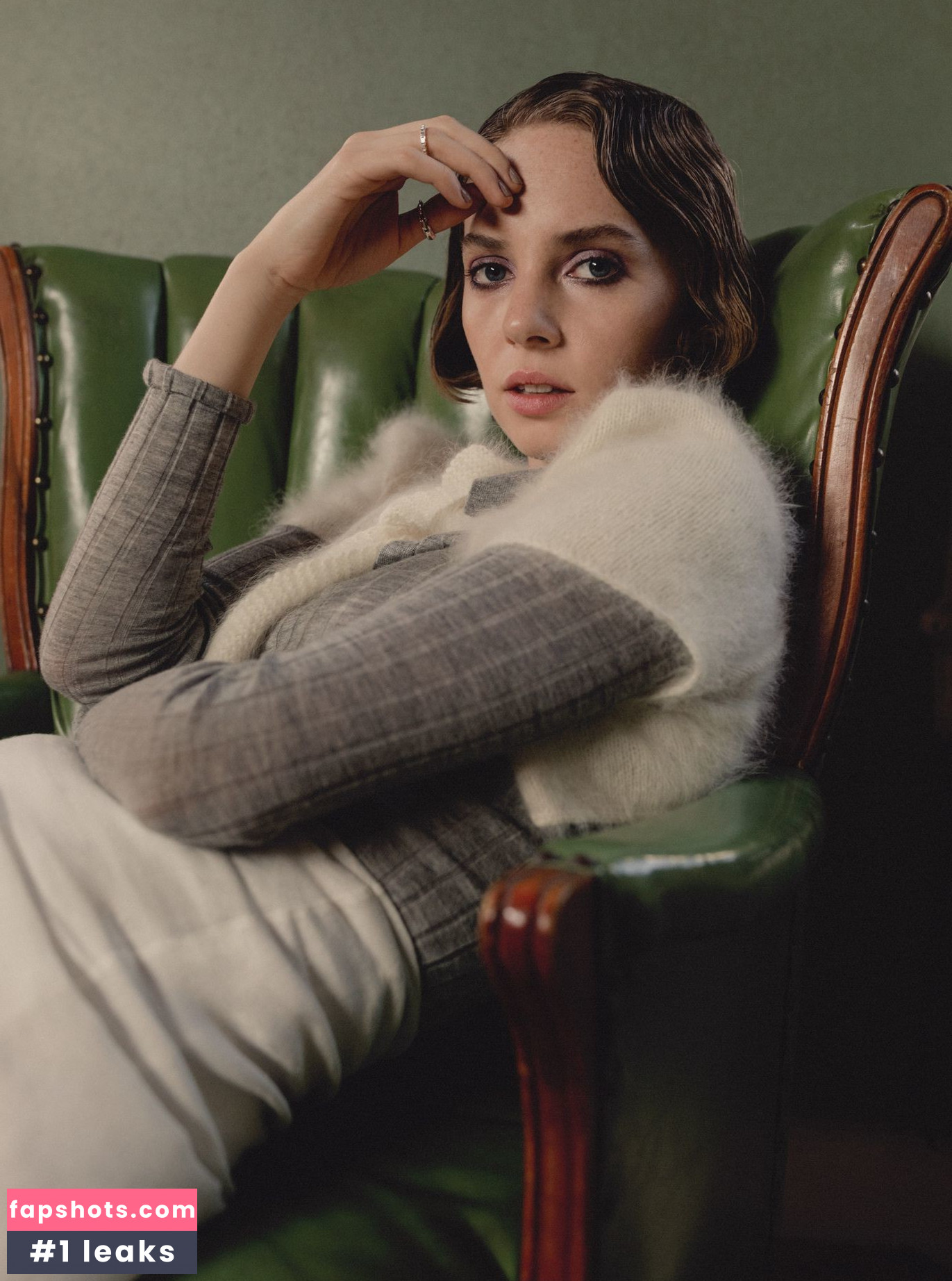 Maya Hawke gallery photo #646