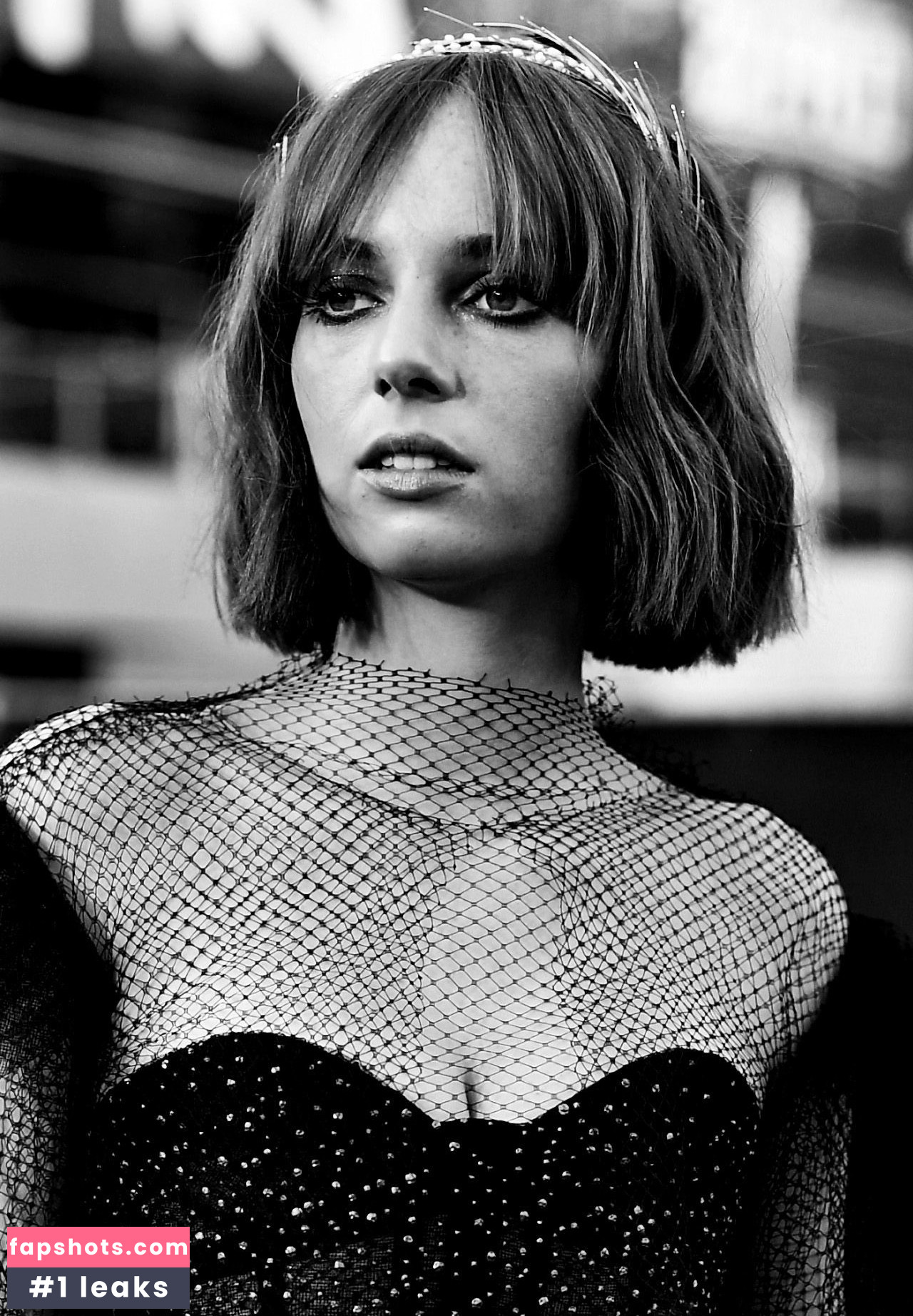 Maya Hawke gallery photo #697