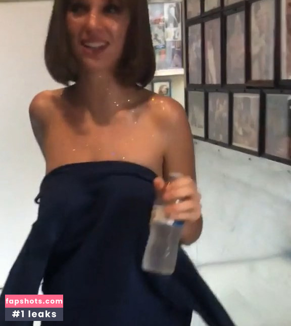 Maya Hawke gallery photo #710