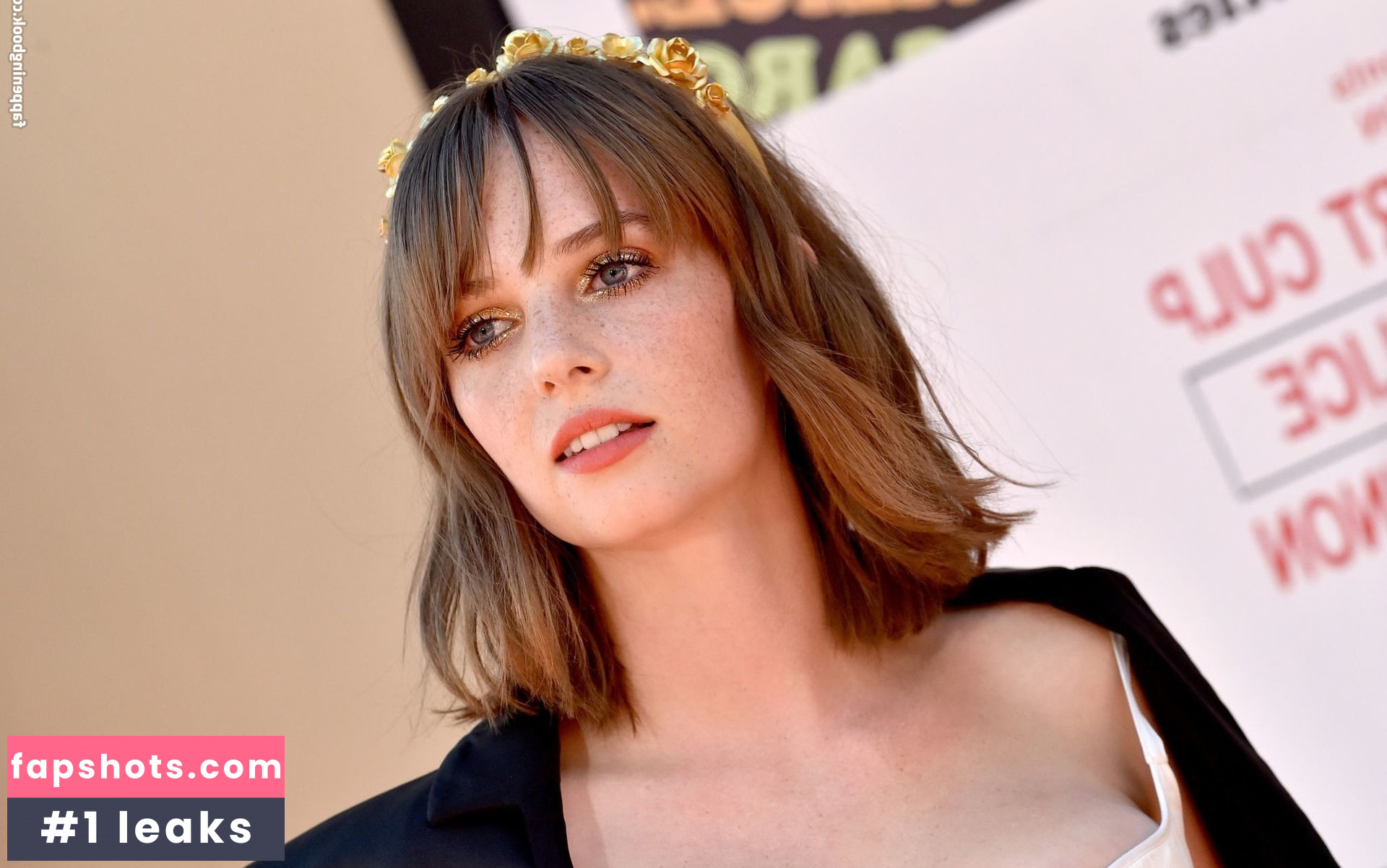 Maya Hawke gallery photo #726