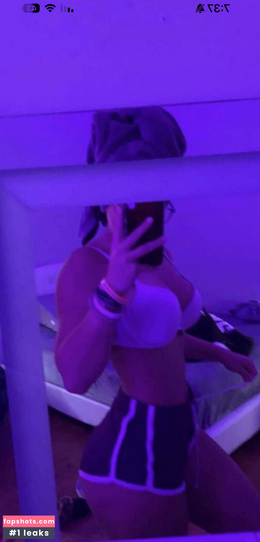 Maya Jakubowski gallery photo #22