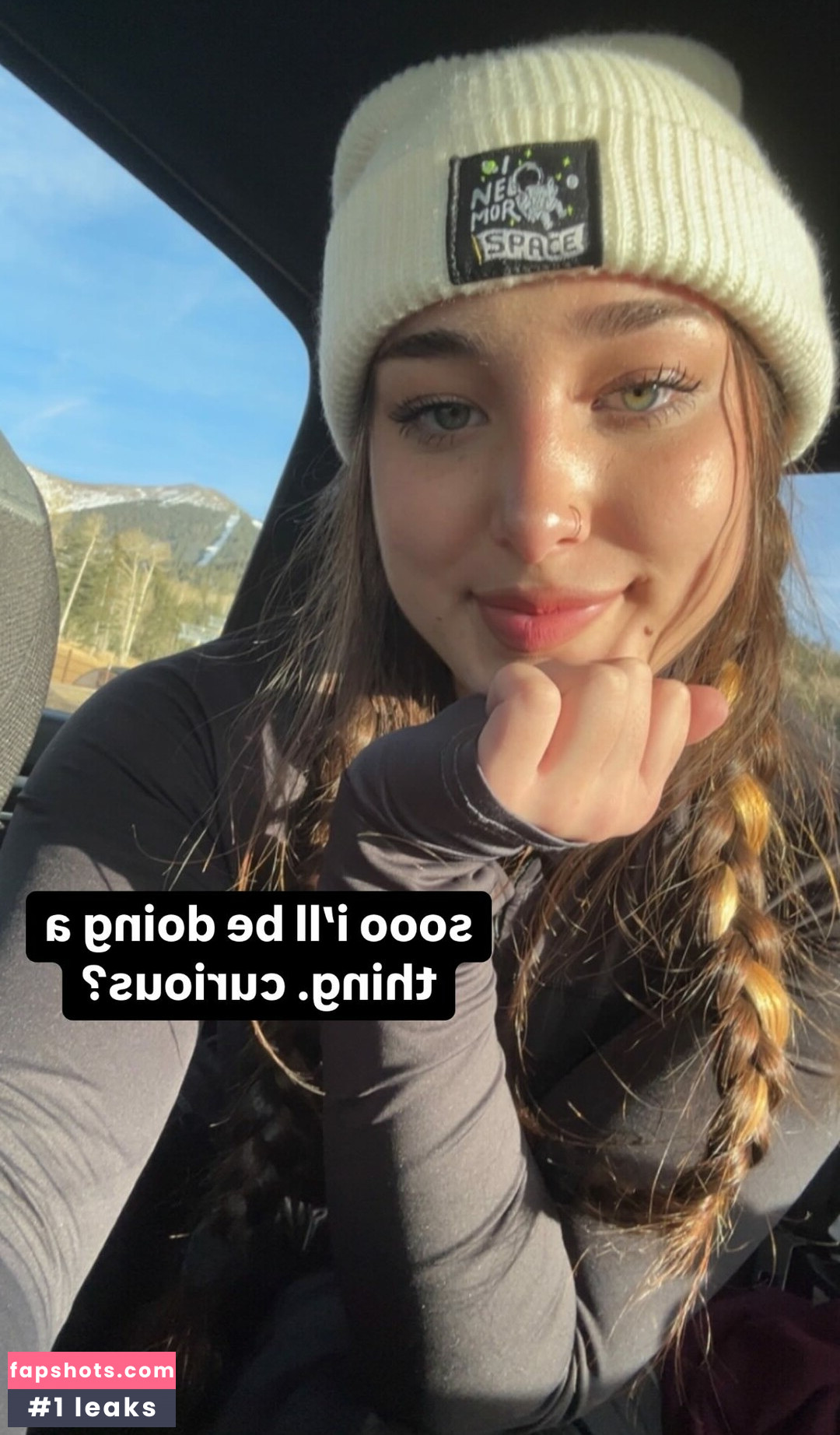 Maya Jakubowski gallery photo #9