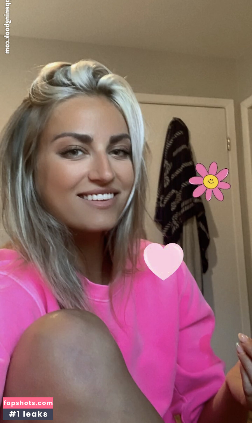 Maya Kereliuk gallery photo #28