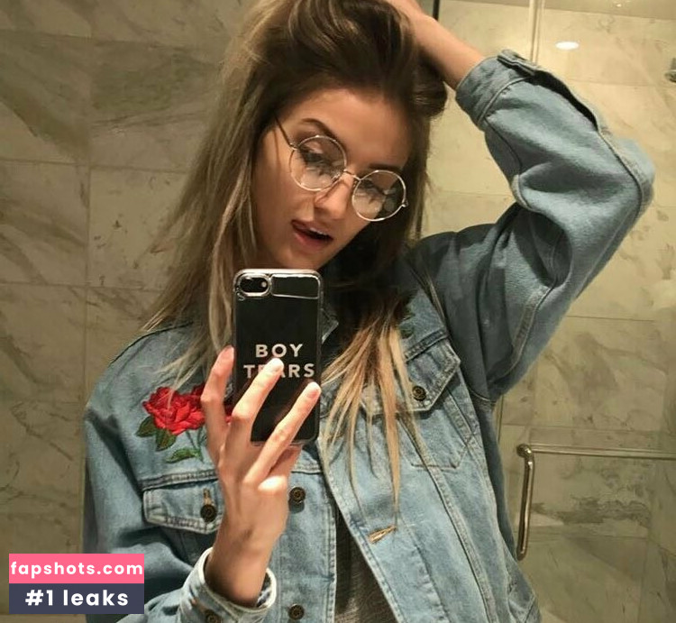 Maya Kereliuk gallery photo #33