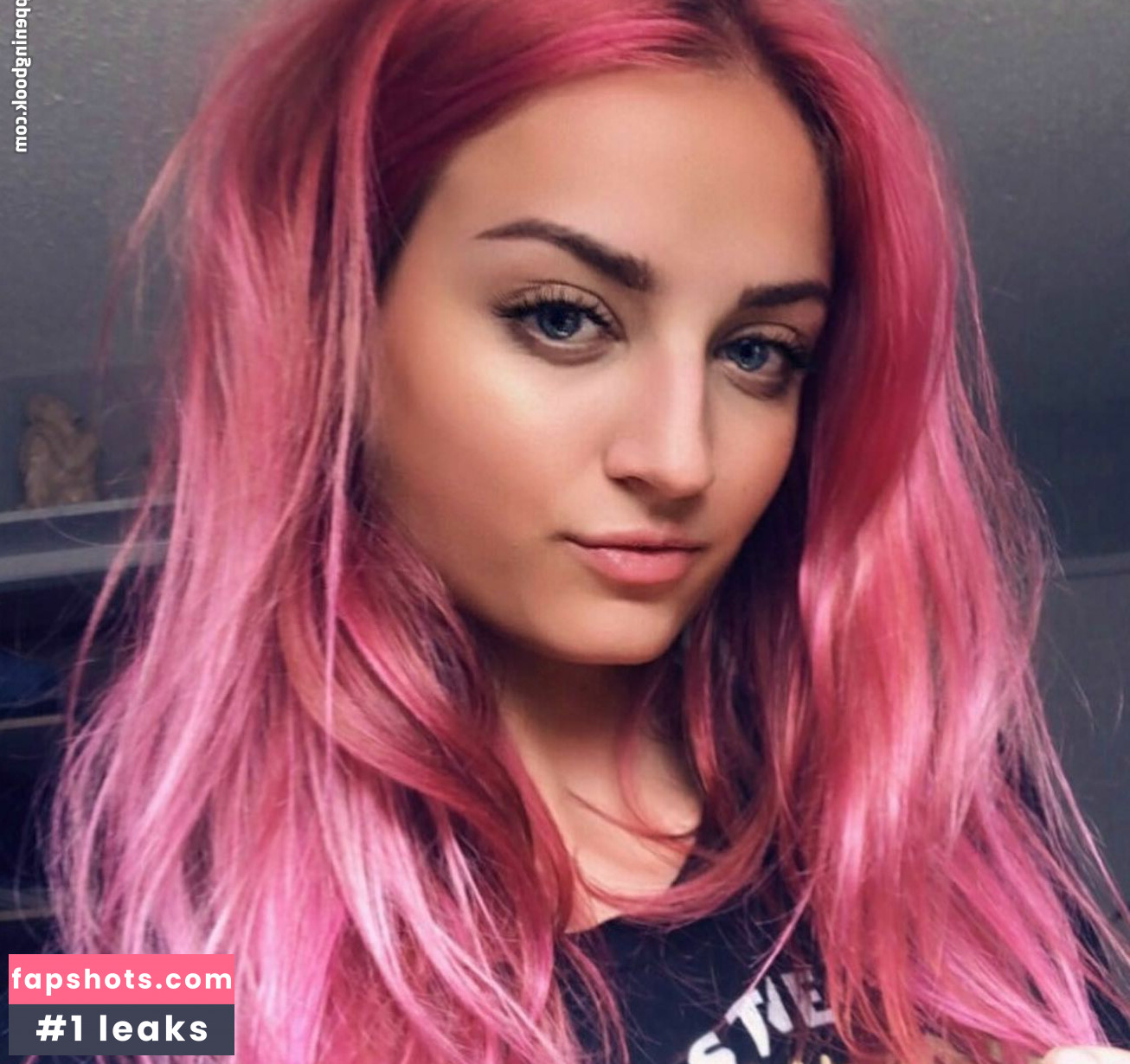 Maya Kereliuk gallery photo #39