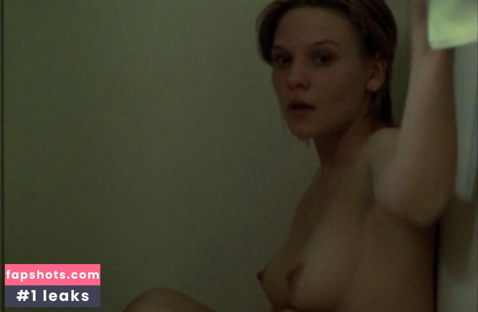 Maya Stange gallery photo #17