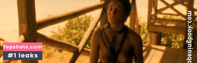 Maya Stange gallery photo #6