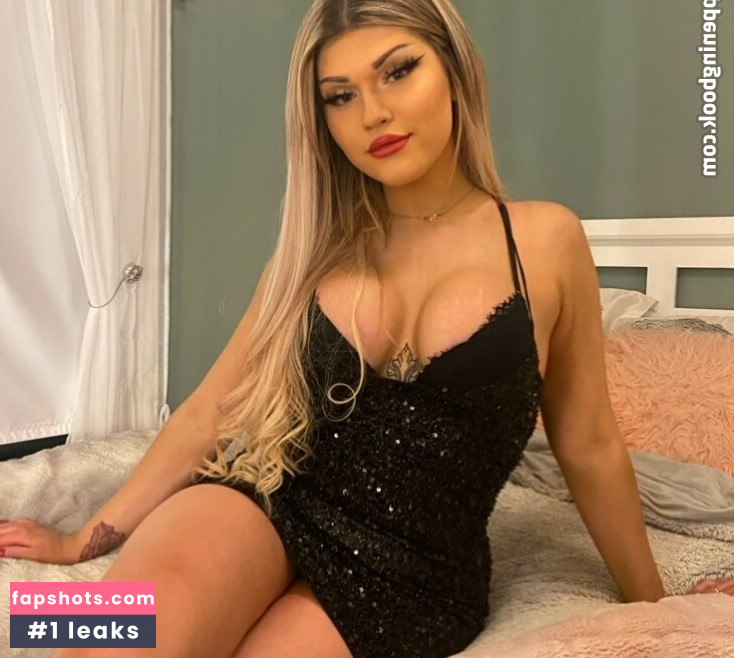 Mayakellzz nude babe gallery