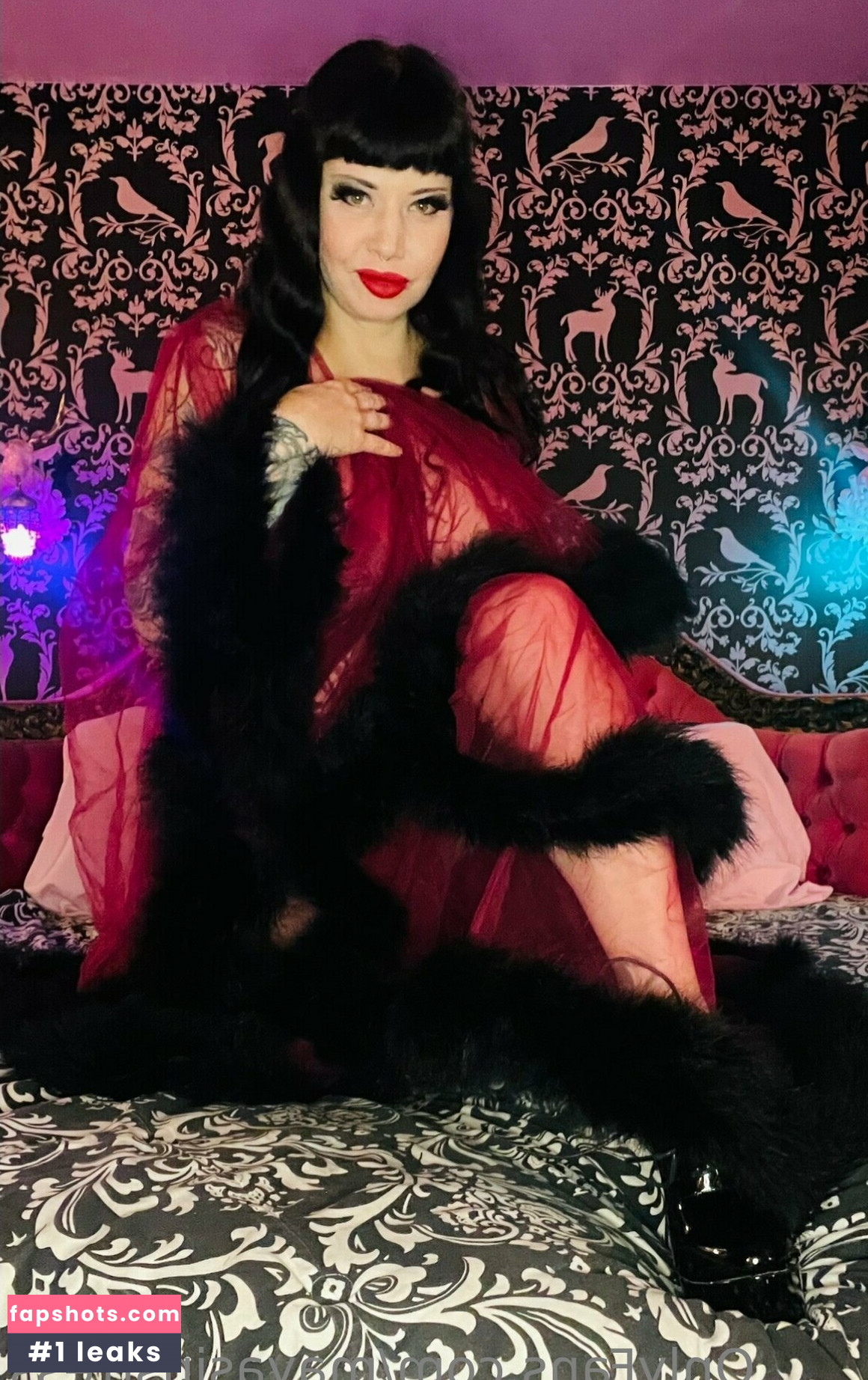 mayasinstress gallery photo #15