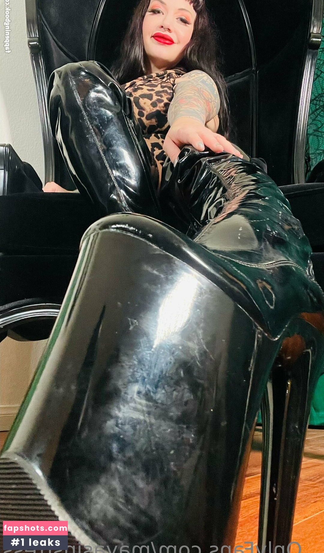 mayasinstress gallery photo #16