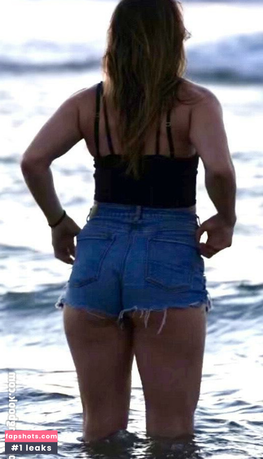 Maycee Barber gallery photo #7