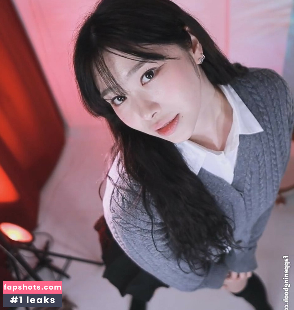 mayfl_y Nude Leaks OnlyFans Photos #7 - LeakJerk