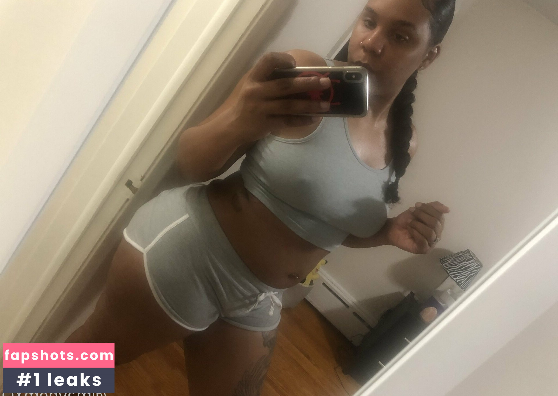 mayhemxo nude babe gallery