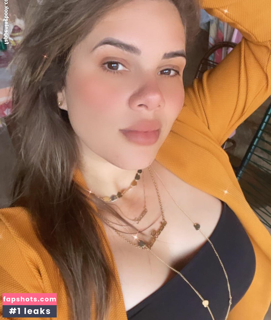 Mayla Souza gallery photo #4