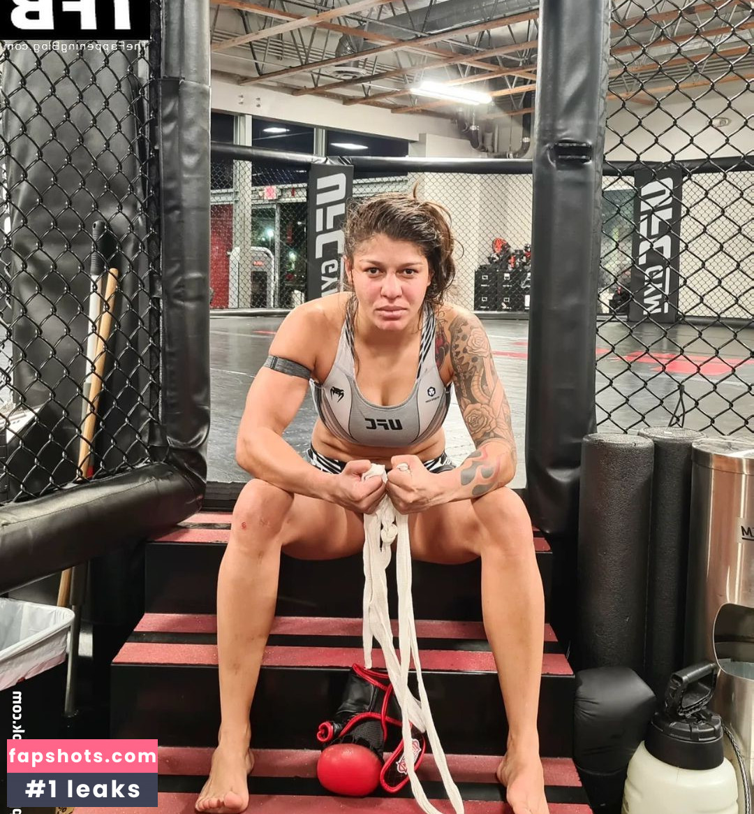 Mayra Bueno Silva gallery photo #10