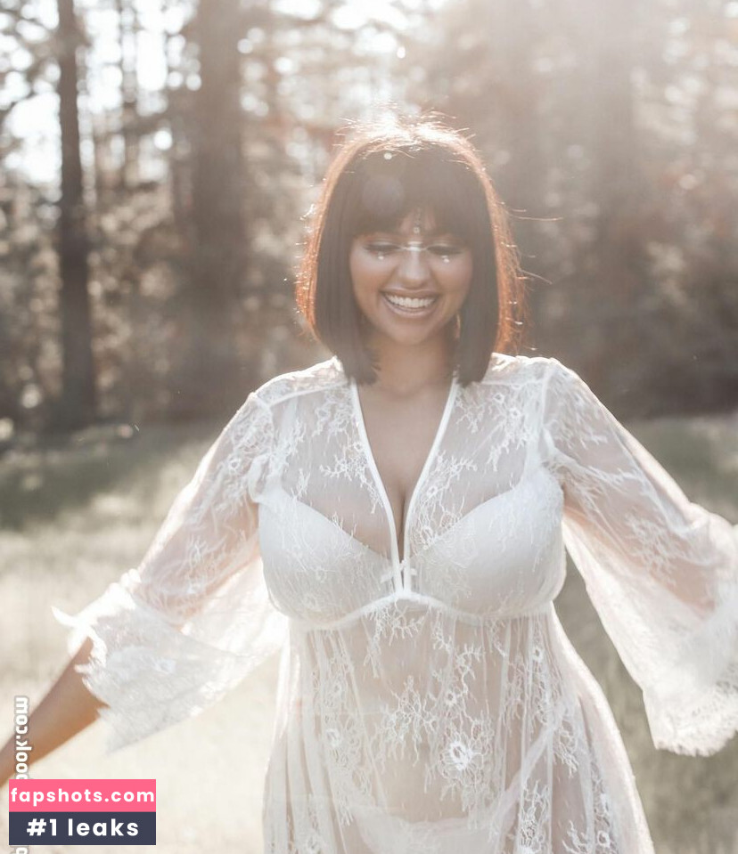 Mays Benatti gallery photo #6