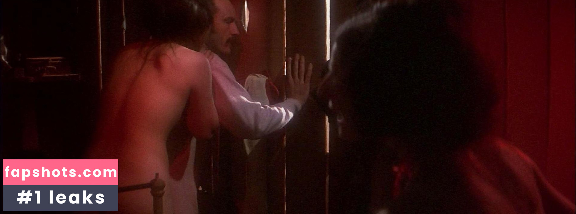 Maysie Hoy gallery photo #4