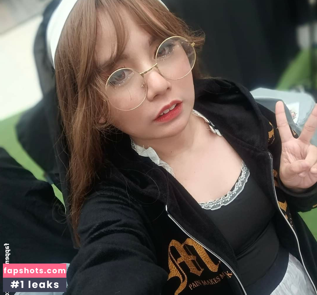 Mayumi gallery photo #36