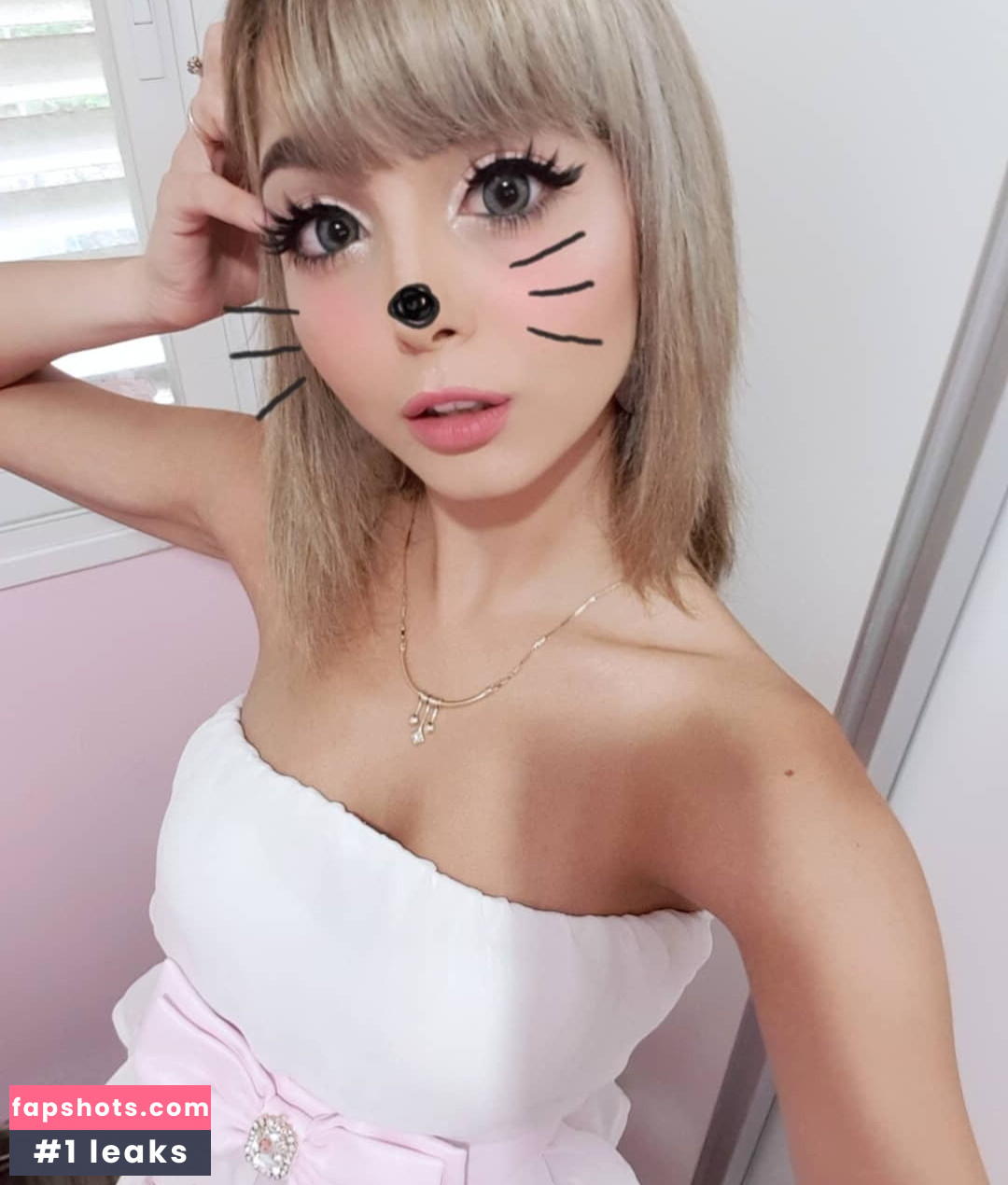 Mayuminnielove gallery photo #5