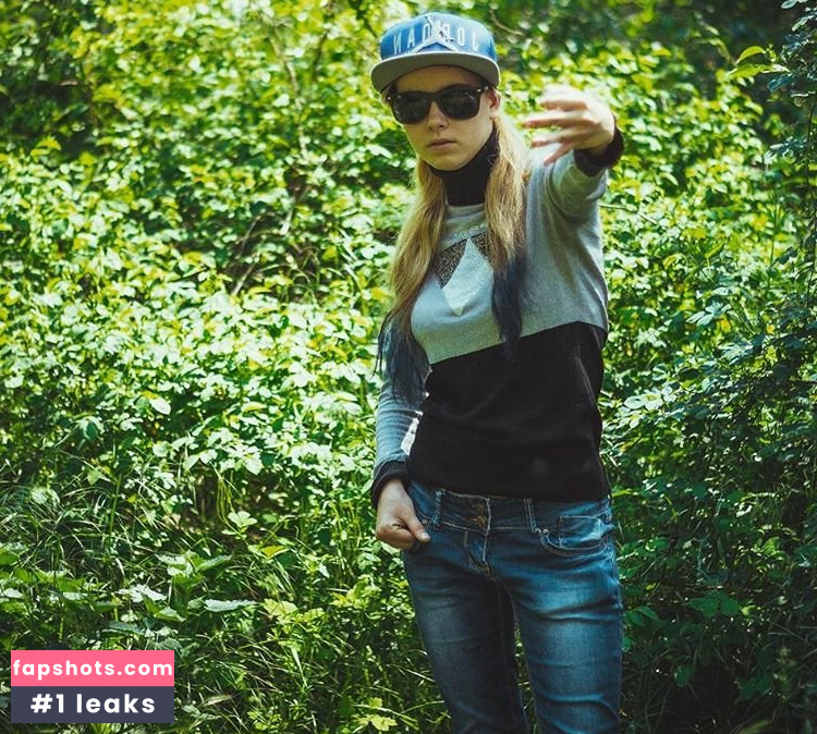 MC Anyuta gallery photo #2