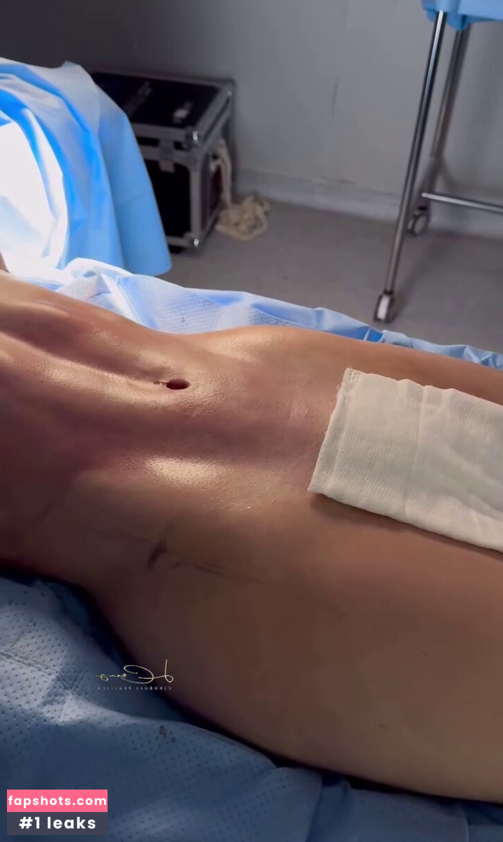 MC Bella Angel gallery photo #9