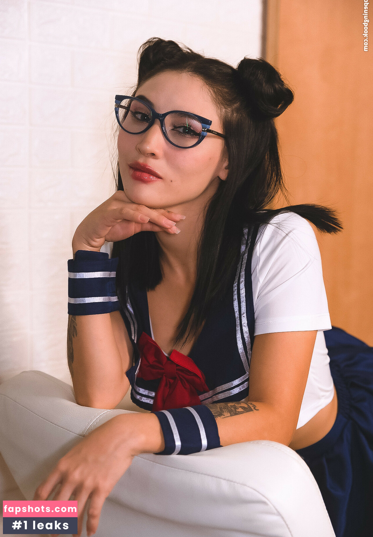 MC Chinesa gallery photo #76