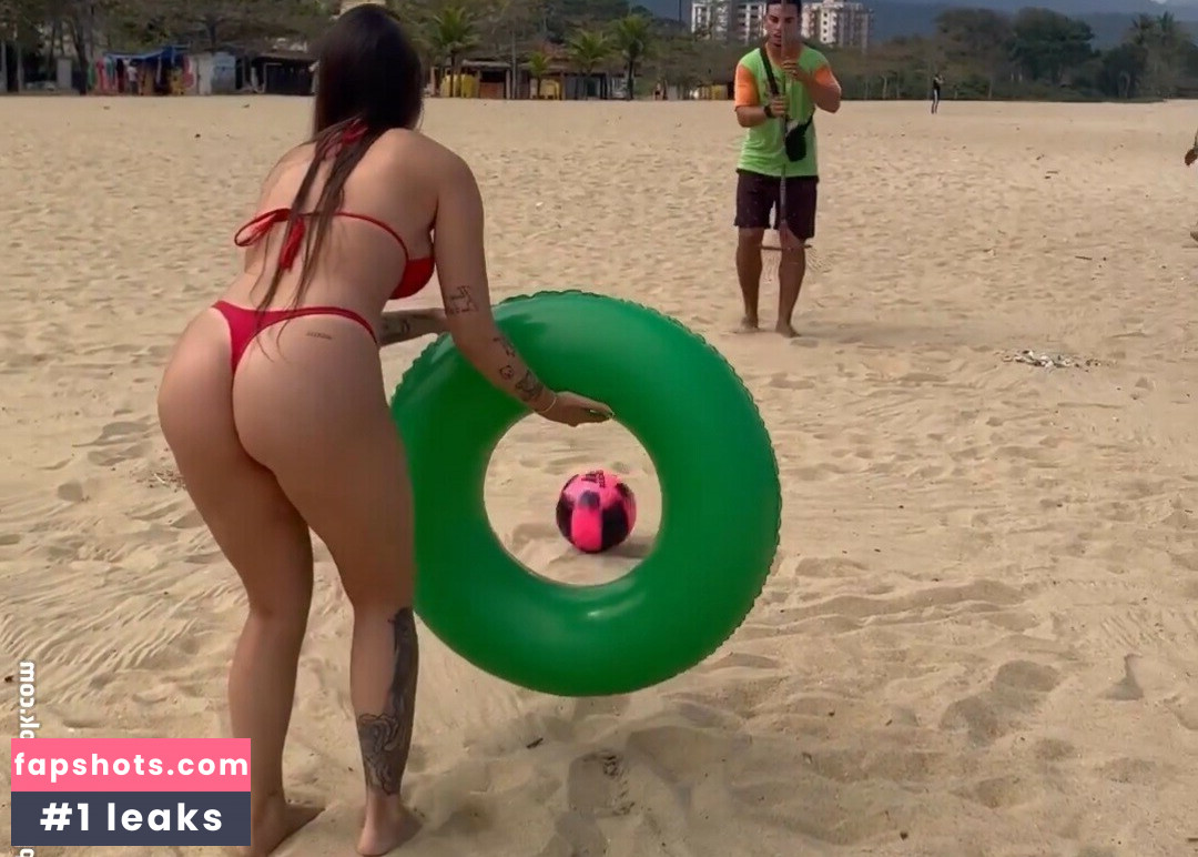 MC Julieta gallery photo #27