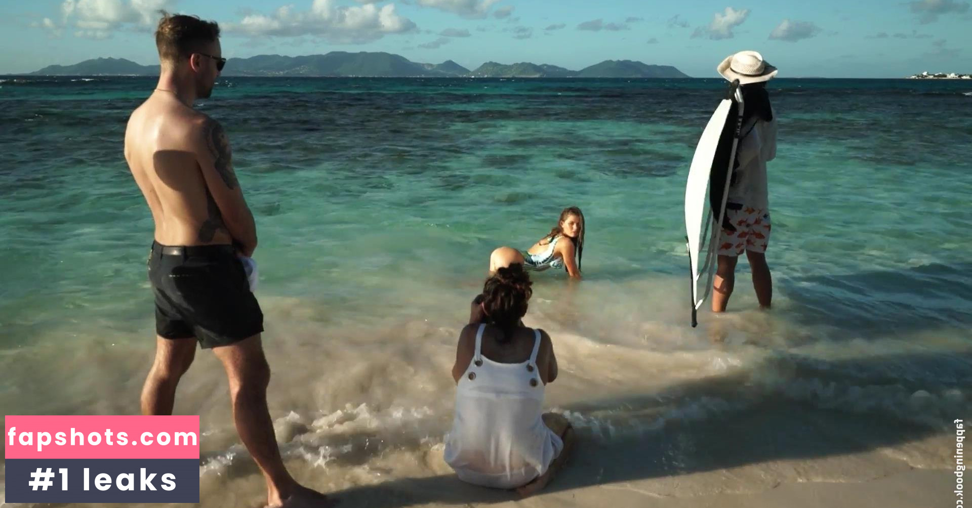 McKenna Berkley gallery photo #18